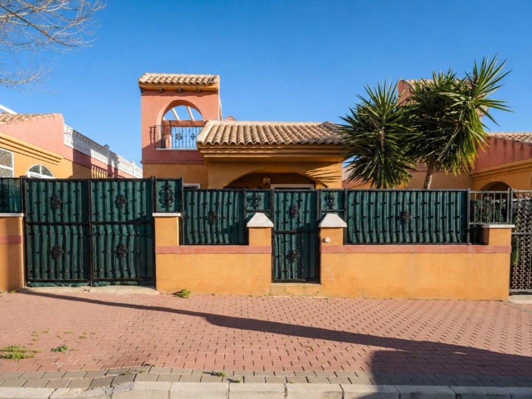 Properties for sale and rent in Spain photo 1