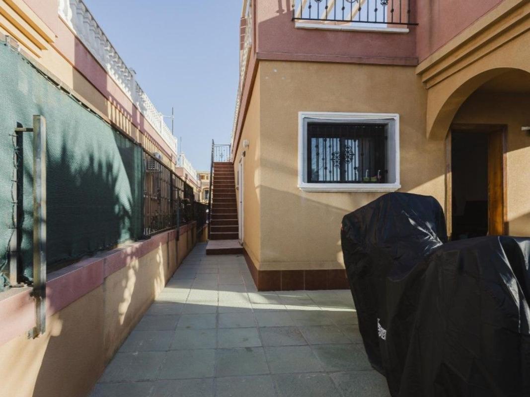 Properties for sale and rent in Spain photo 5