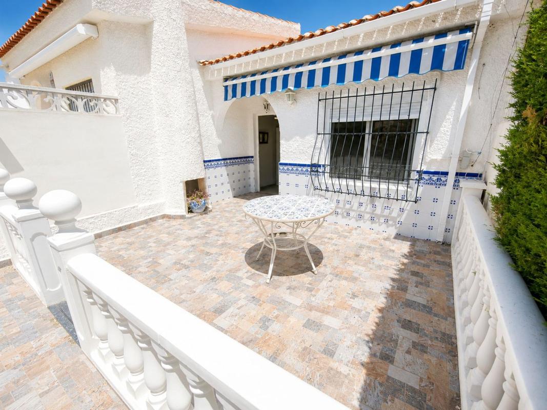 Properties for sale and rent in Spain photo 3