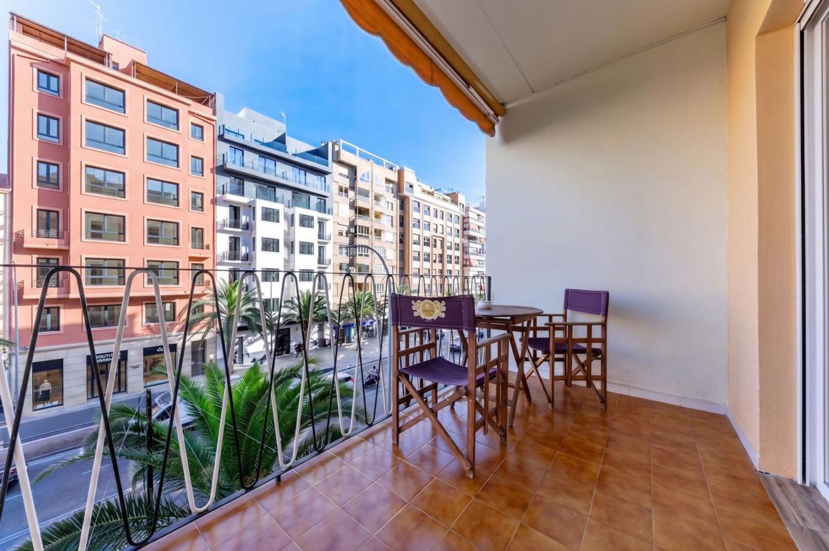 Sale of apartment in Piso en Estacion, De La, 10, Ensanche-Diputación, Alicante / Alacant, Alicante
photo 2
