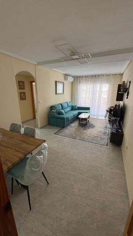 Продажа квартиры на Piso en Calle Goleta, 5, Playa del Cura, Torrevieja, Торревьеха
thumbnail 3