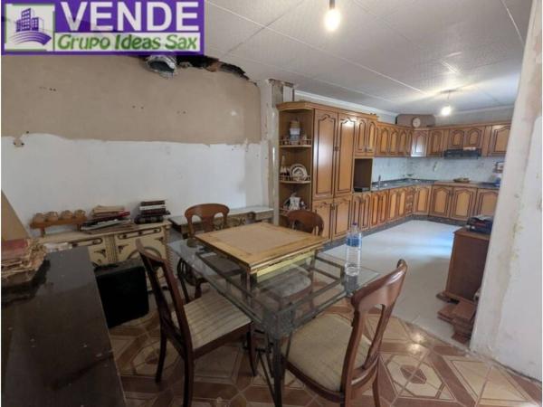 Chalet adosado en Sax photo 4