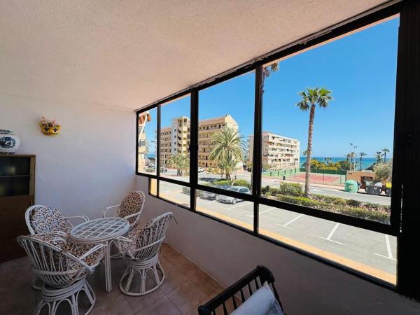 Sale of flat in Piso en Paseo de la Brisa, Cabo Cervera, Torrevieja, Torrevieja
thumbnail 3