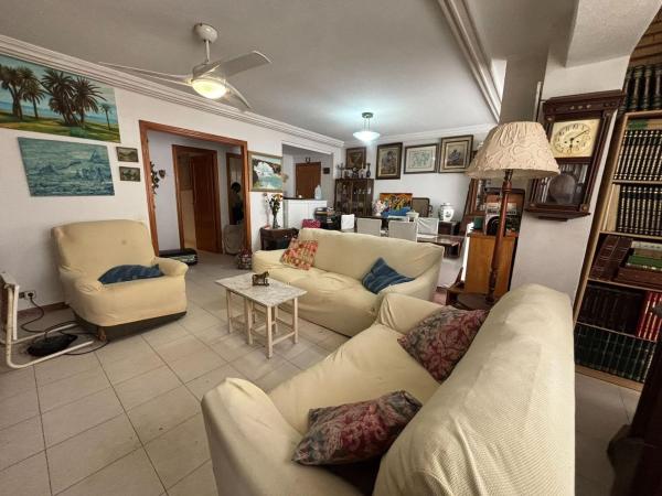 Sale of flat in Piso en Calle Concepción, 6, Centro - Muelle Pesquero, Torrevieja, Torrevieja
photo 1