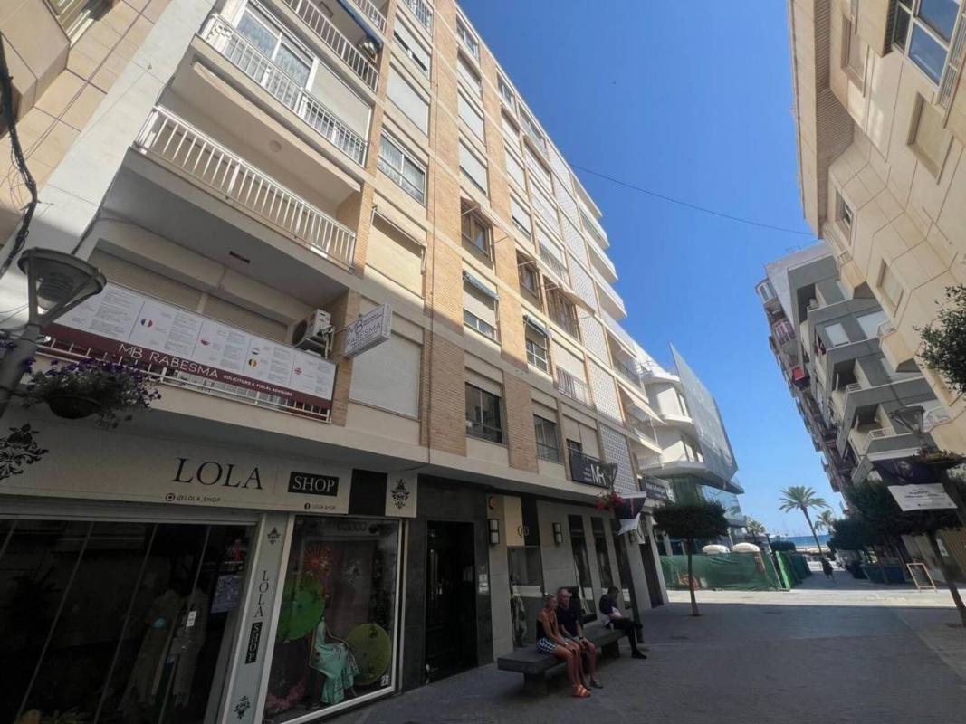 Sale of apartment in Piso en Calle Concepción, Centro - Muelle Pesquero, Torrevieja, Torrevieja
photo 4