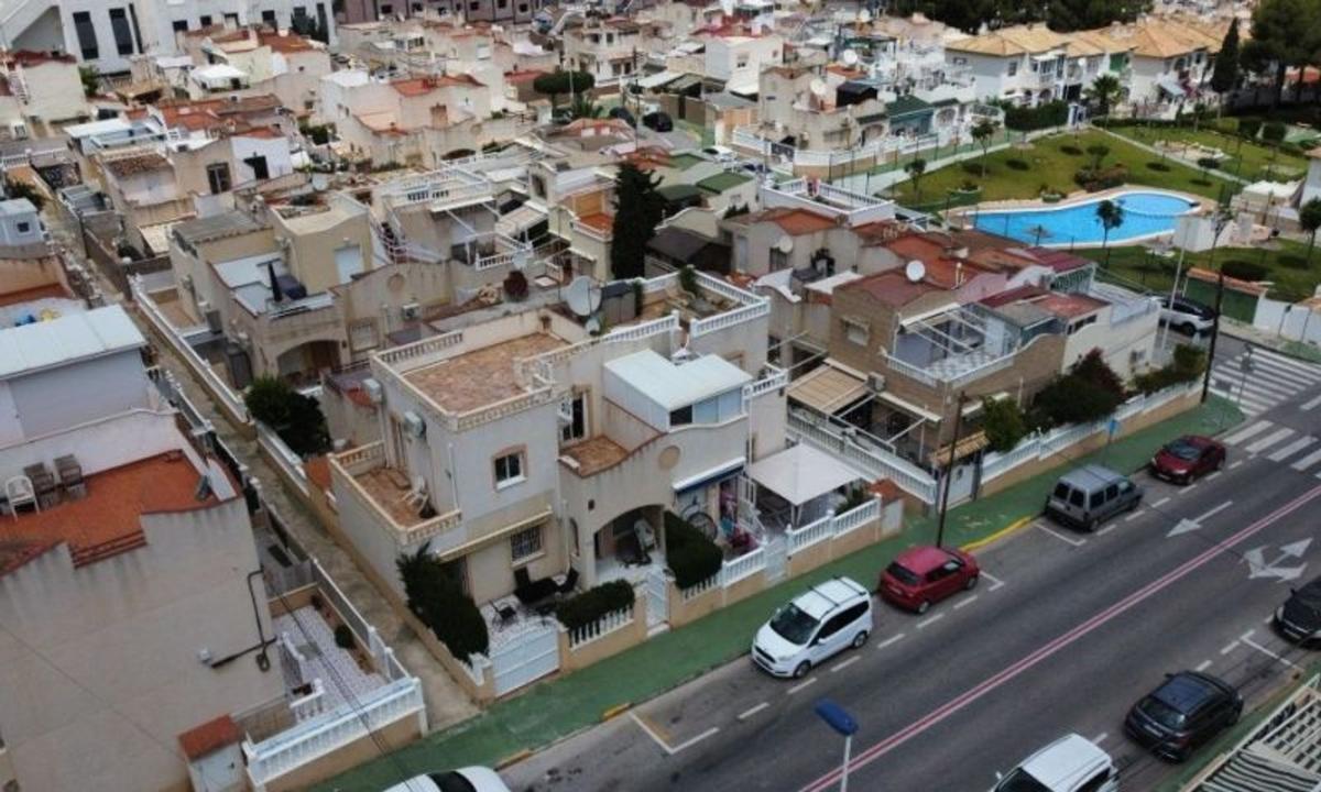 Продажа дуплекса на Dúplex en Los Balcones - Los Altos del Edén, Torrevieja, Торревьеха photo 1