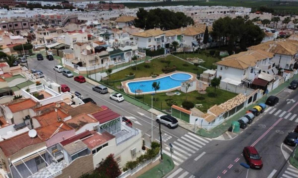 Продажа дуплекса на Dúplex en Los Balcones - Los Altos del Edén, Torrevieja, Торревьеха photo 2