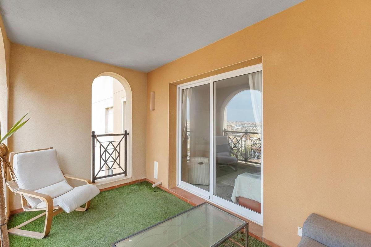 Sale of apartment in Piso en Avenida Roentgen, Zona los Frutales, Torrevieja, Torrevieja
photo 3