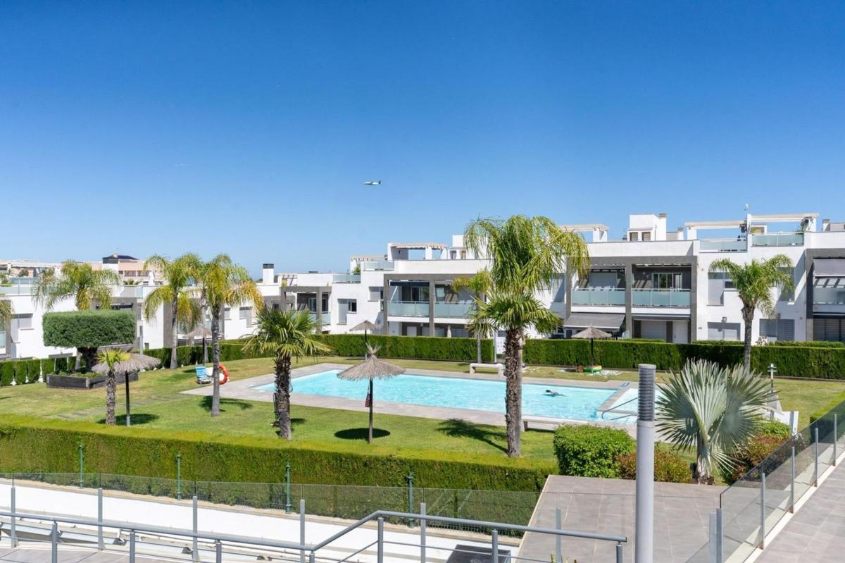 Venta de piso en Piso en Calle Escorpiones, 2, Los Balcones - Los Altos del Edén, Torrevieja, Torrevieja
photo 2