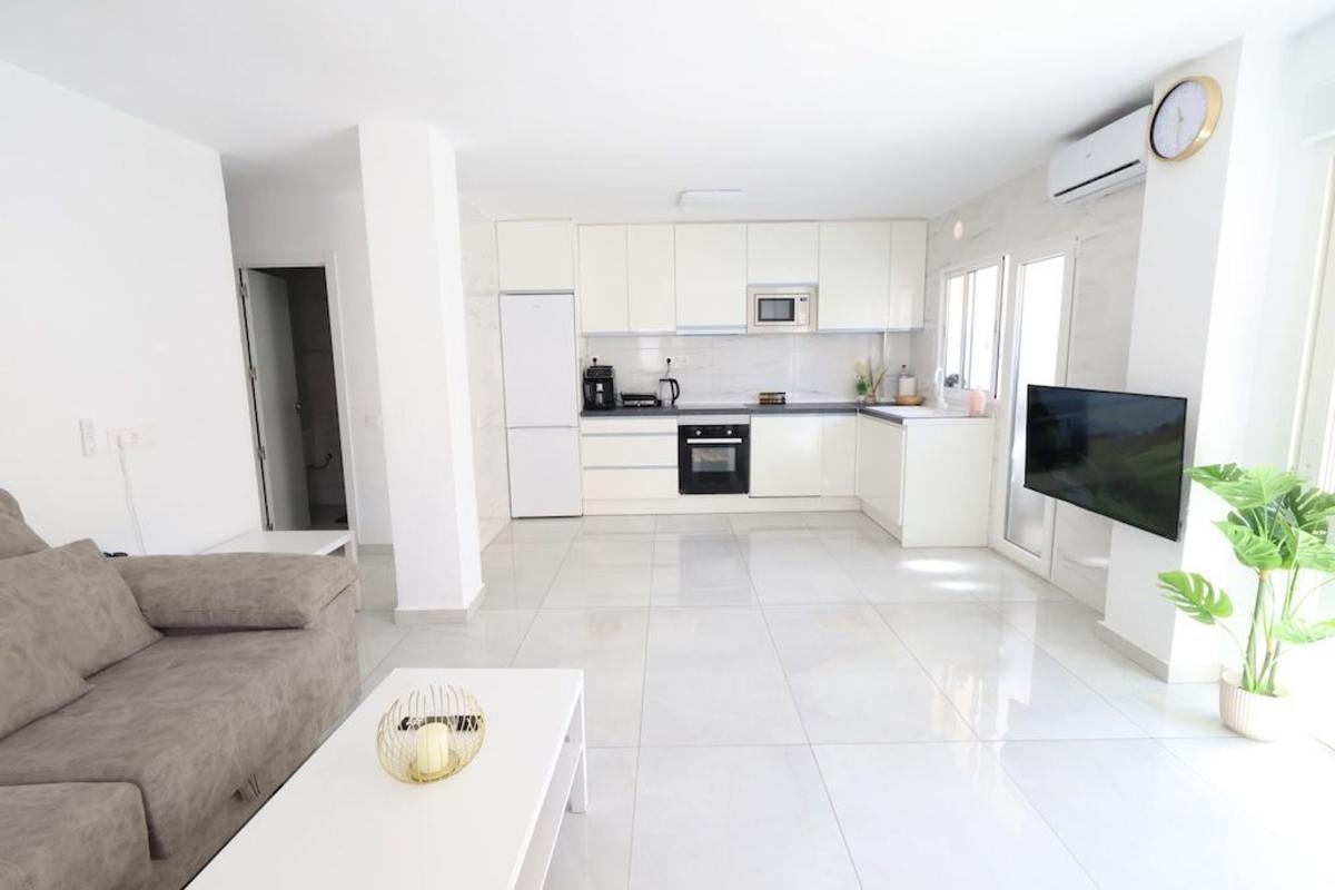 Продажа квартиры на Piso en Calle Monteagudo s/n, El Acequión, Torrevieja, Торревьеха
photo 2