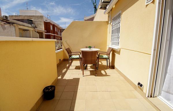 Ático en venta en Ático en Calle de Pedro Lorca, Las Piscinas Naturales, Torrevieja, Torrevieja photo 1
