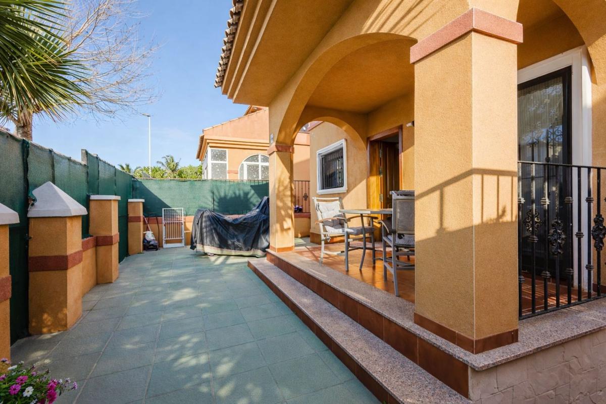 Properties for sale and rent in Spain photo 4