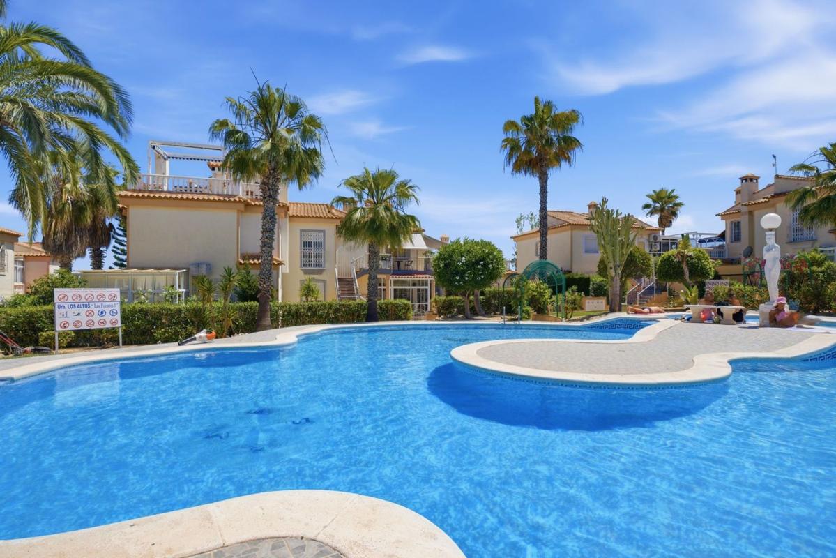 Venta de piso en Piso en Calle la Sagra, 64, Los Balcones - Los Altos del Edén, Torrevieja, Torrevieja
photo 1