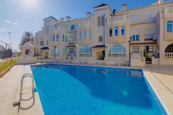 Sale of flat in Piso en Calle Guillermo Marconi, Zona los Frutales, Torrevieja, Torrevieja
 photo 1