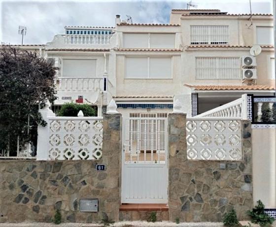 Chalet adosado en Los Rosales, El Molino, Torrevieja photo 1