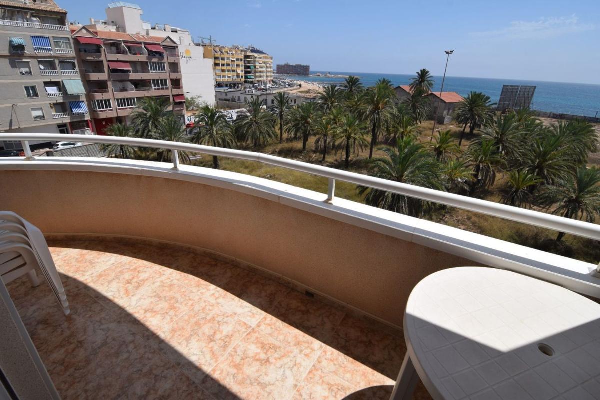 Venta de piso en Piso en Calle la Sal, 6, Playa del Cura, Torrevieja, Torrevieja
photo 2