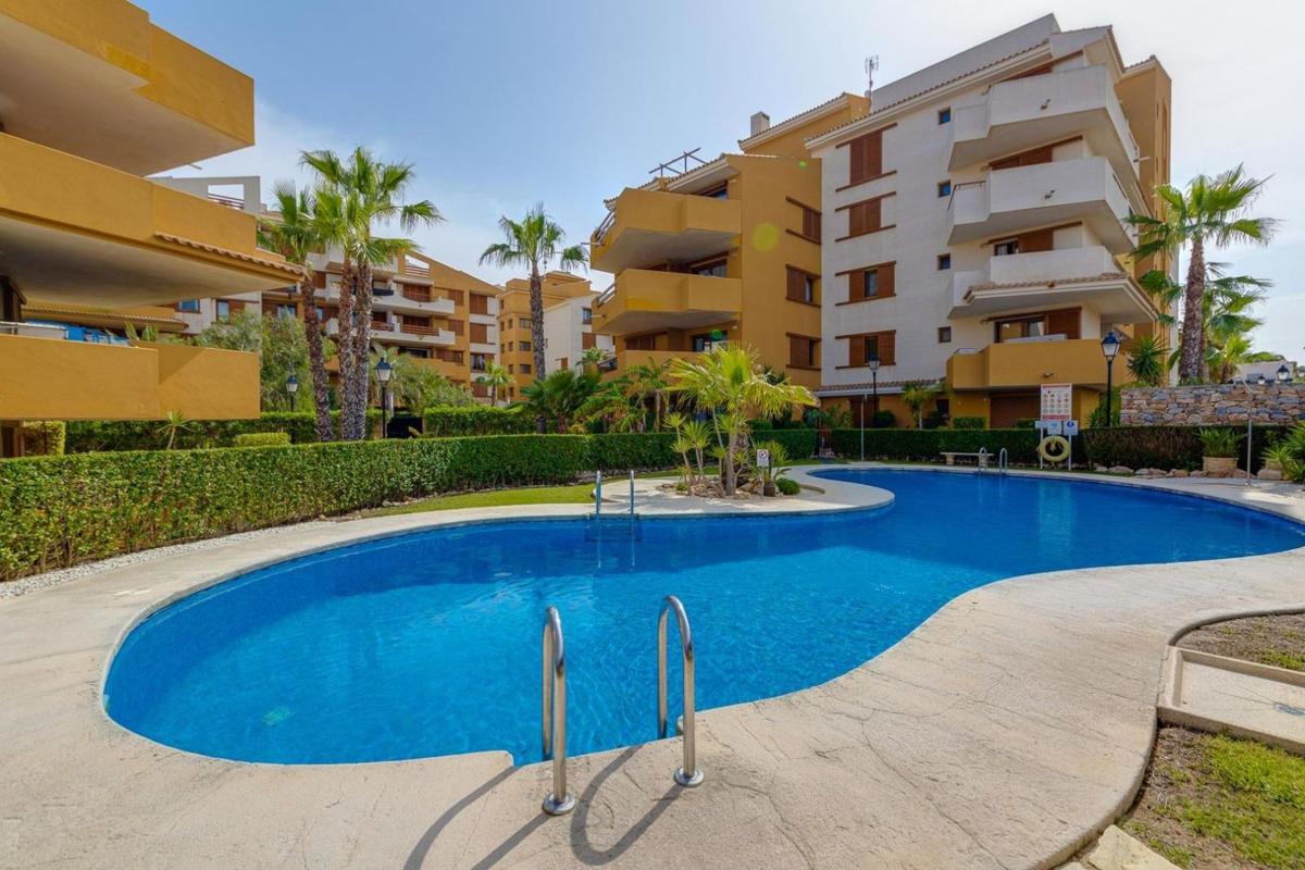 Продажа квартиры на Piso en Urbanización Punta Prima, Punta Prima, Torrevieja, Торревьеха
photo 2