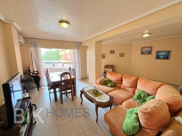 Venta de piso en Piso en Calle Caballero de Rodas, 211, Playa del Cura, Torrevieja, Torrevieja
photo 1