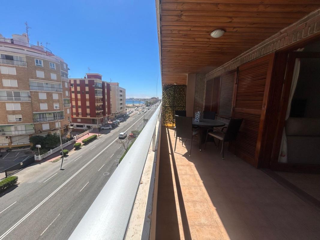 Продажа квартиры на Piso en Avenida Doctor Gregorio Marañón, 56, El Acequión, Torrevieja, Торревьеха
photo 1