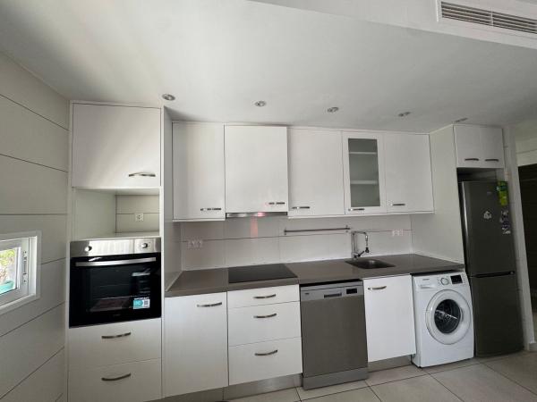 Sale of flat in Piso en Calle Cecilio Gallego Alaminos, 1, Parque Acuático - Sector 25, Torrevieja, Torrevieja
photo 1