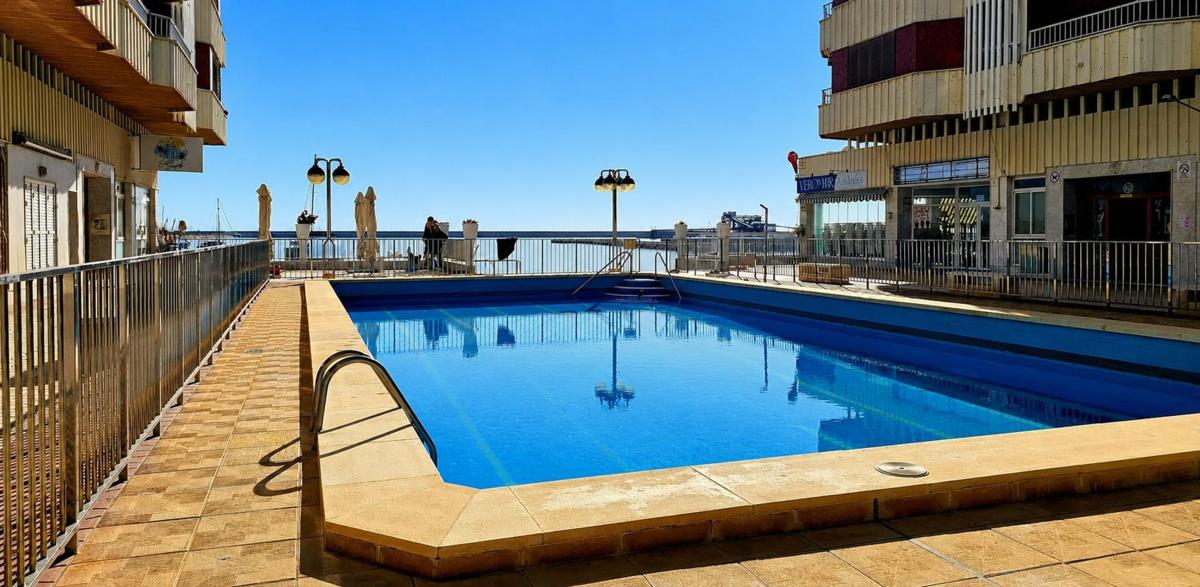 Продажа квартиры на Piso en Calle Mar Rojo, La Veleta, Torrevieja, Торревьеха
photo 2