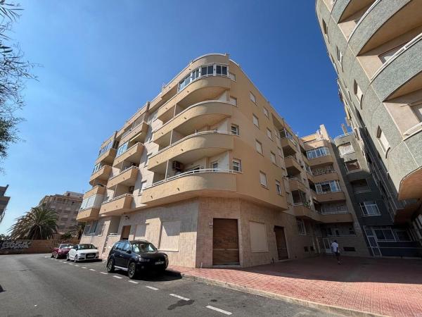 Venta de piso en Piso en Calle la Sal, Playa del Cura, Torrevieja, Torrevieja
thumbnail 2