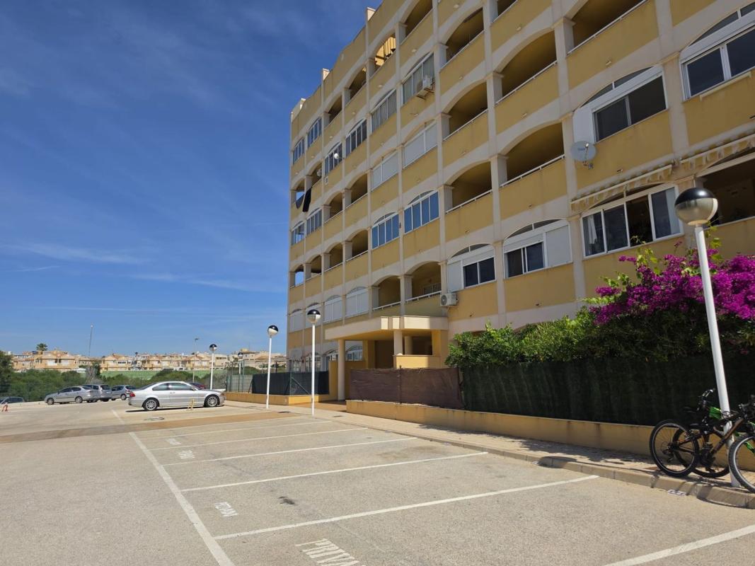 Sprzedaż mieszkania w Piso en Calle Diana, Aguas Nuevas, Torrevieja, Torrevieja
photo 3
