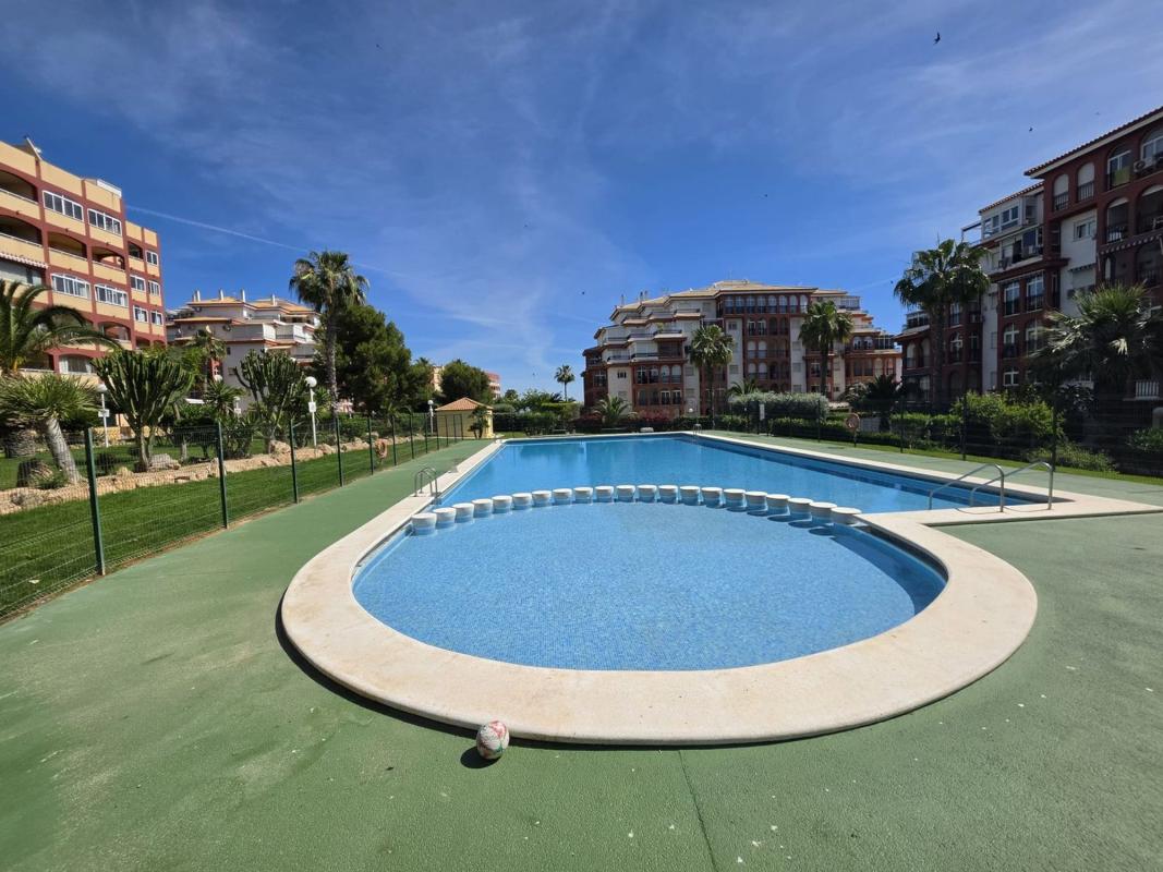 Sprzedaż mieszkania w Piso en Calle Diana, Aguas Nuevas, Torrevieja, Torrevieja
photo 4