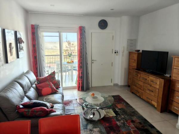 Chalet adosado en Calle Manuel Romera, 8422, Parque Acuático - Sector 25, Torrevieja photo 2
