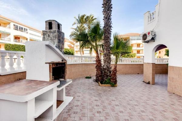 Chalet adosado en Calle Sauce, Cañada del Molino, Torrevieja photo 4
