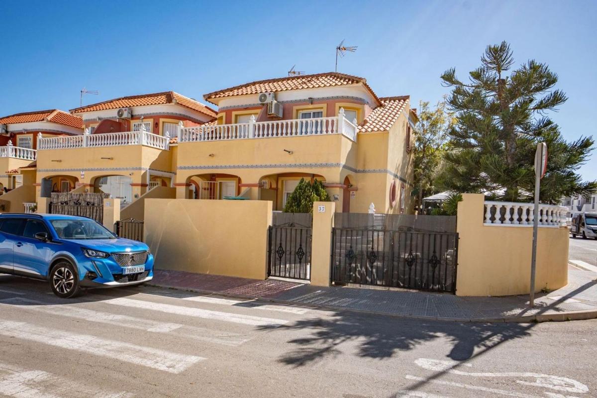 Propiedades en venta y alquiler en España photo 1