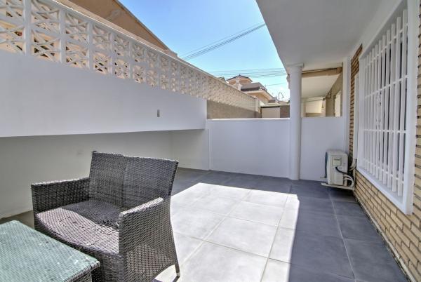 Venta de piso en Piso en Avenida de Alemania, Los Europeos, Torrevieja, Torrevieja
thumbnail 3