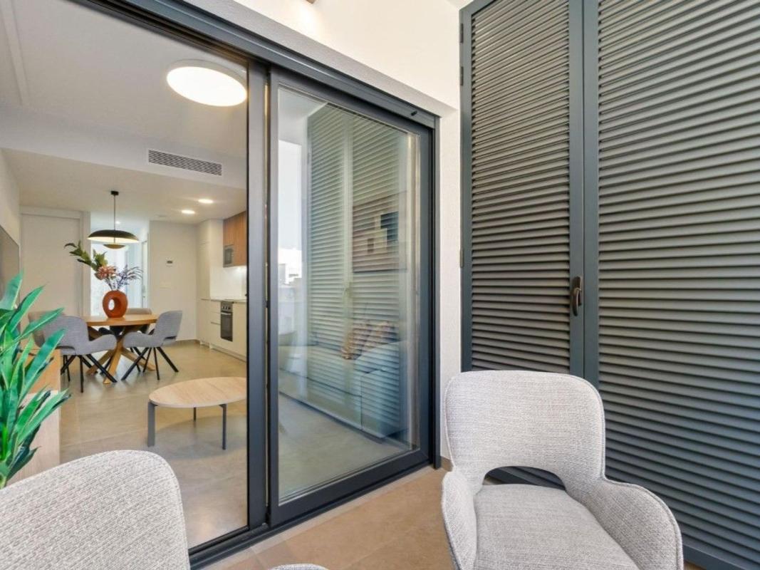 Sale of apartment in Piso en Calle Ramón Gallud, Las Piscinas Naturales, Torrevieja, Torrevieja
photo 5