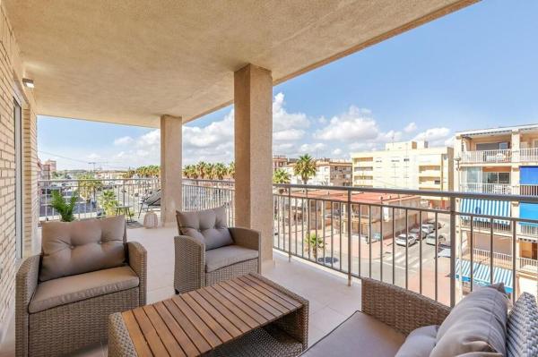Продажа квартиры на Piso en Calle Almoradí, 3, Playa de los Náufragos, Torrevieja, Торревьеха
photo 1