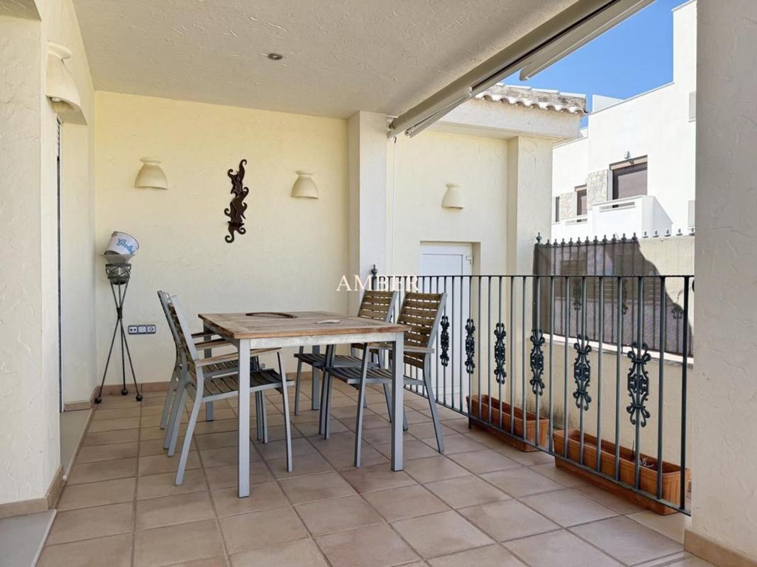 Sprzedaż niezależnego domku jednorodzinnego w Chalet pareado en Residencial Da Vinci, 1, La Siesta - El Salado - Torreta, Torrevieja, Torrevieja photo 3