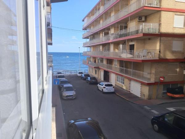 Продажа квартиры на Piso en Calle Catral, 5, Playa de los Náufragos, Torrevieja, Торревьеха
photo 1