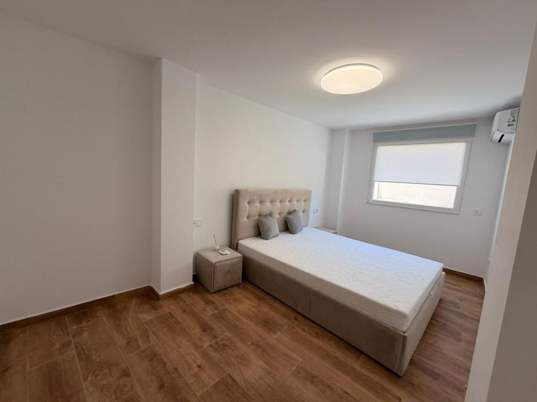 Venta de piso en Piso en Calle Ramón Gallud, 113, Las Piscinas Naturales, Torrevieja, Torrevieja
 photo 5