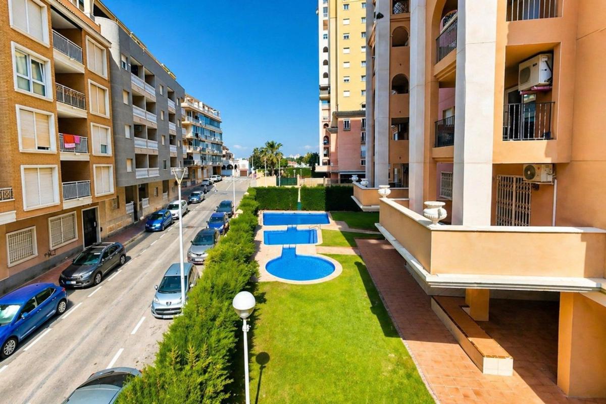 Sprzedaż mieszkania w Piso en Playa de los Locos, Torrevieja, Torrevieja
photo 5