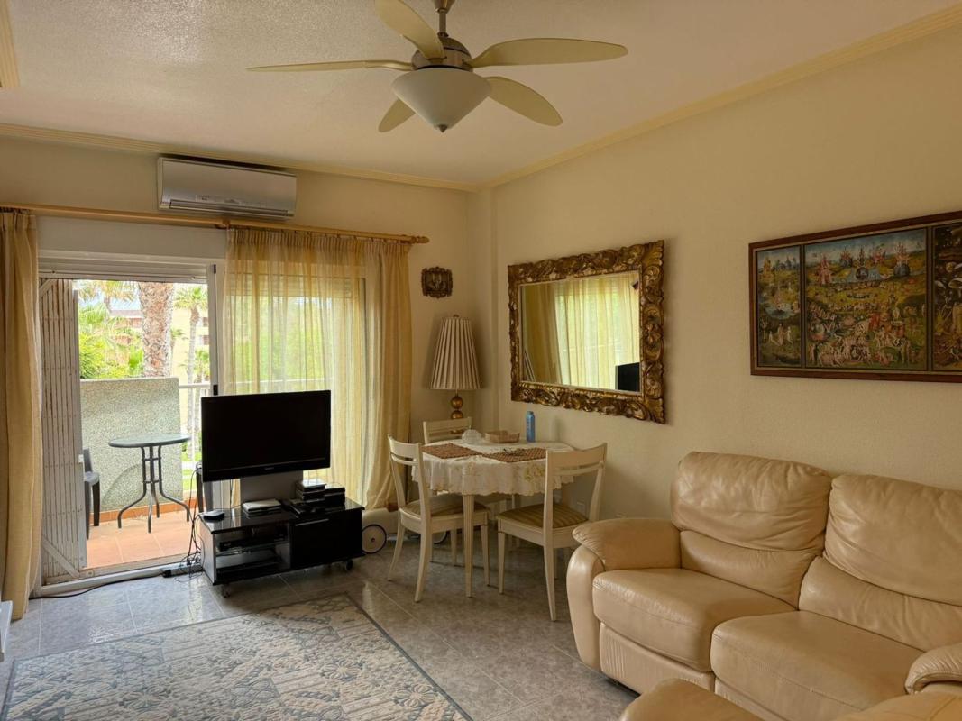 Venta de chalet independiente en Chalet pareado en Calle Jaén, 3, Cabo Cervera, Torrevieja, Torrevieja
 photo 3