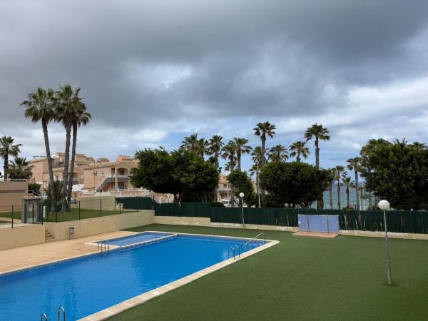Chalet pareado en Calle Jaén, 3, Cabo Cervera, Torrevieja photo 4