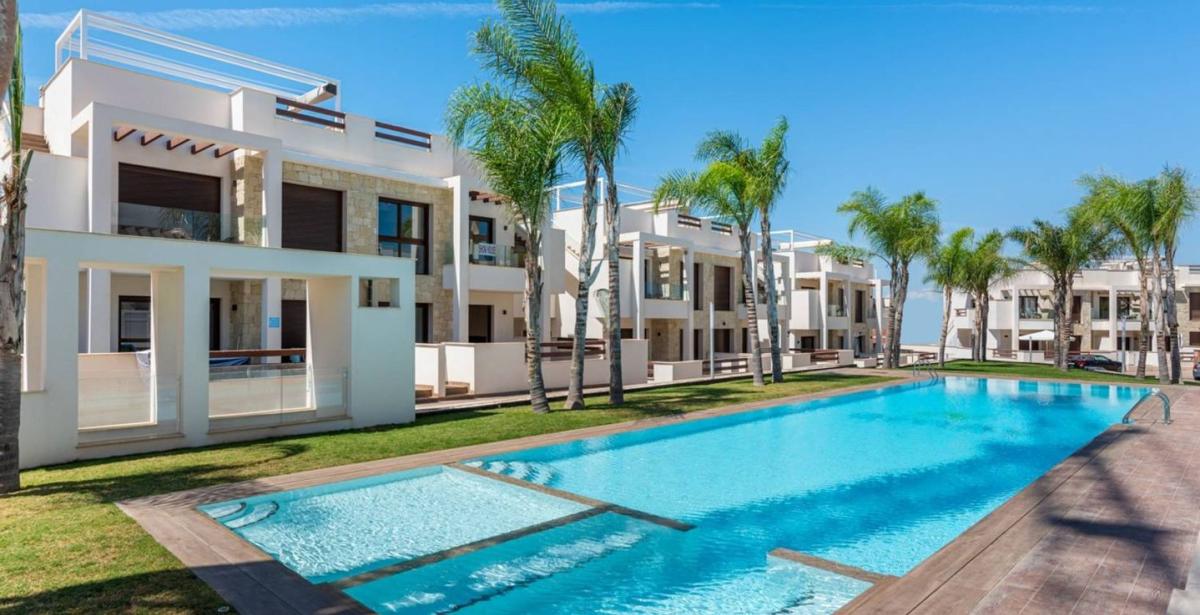Sale of apartment in Piso en Calle Teulada, 3, Los Balcones - Los Altos del Edén, Torrevieja, Torrevieja
photo 1