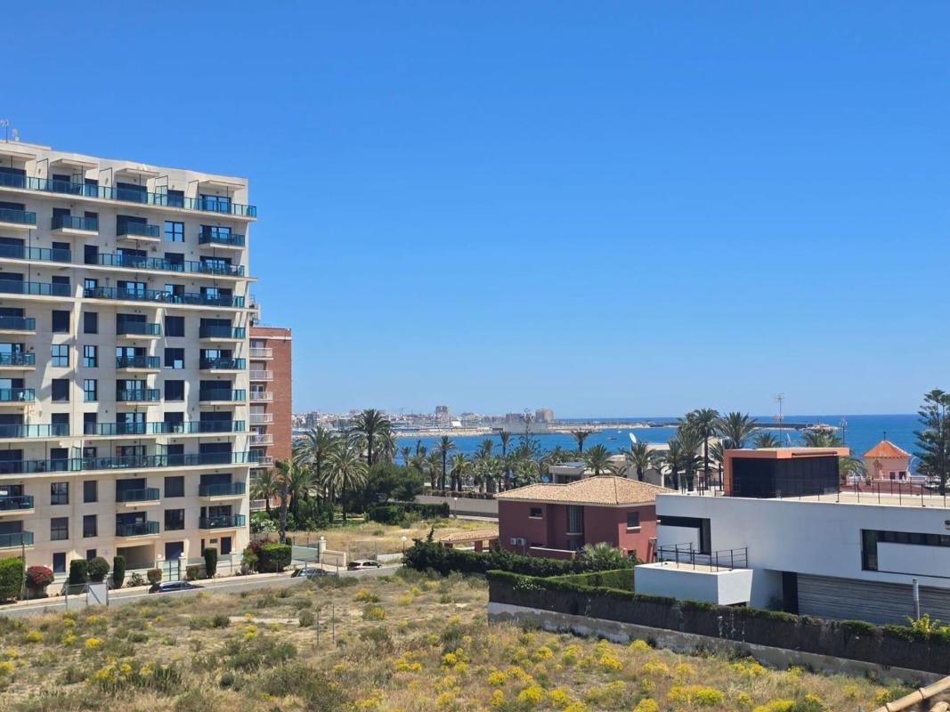 Venta de ático en Ático en Calle Mar Negro, La Veleta, Torrevieja, Torrevieja photo 3