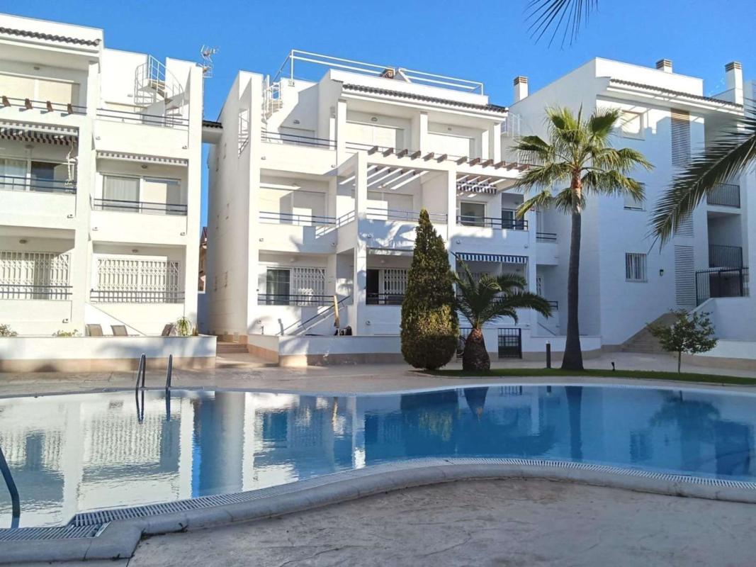 Продажа пентхауса на Ático en Calle Mar Negro, La Veleta, Torrevieja, Торревьеха photo 2