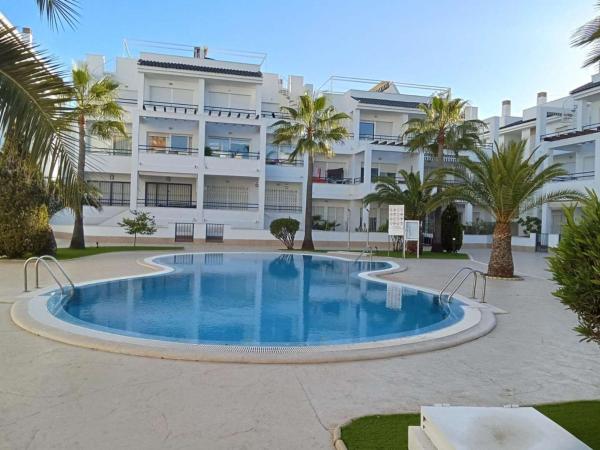 Ático en venta en  Ático en Calle Mar Negro, La Veleta, Torrevieja, Torrevieja photo 3