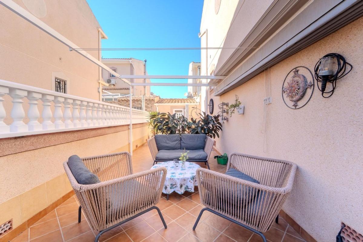 Venta de chalet adosado en Chalet adosado en Calle Veleta, Los Balcones - Los Altos del Edén, Torrevieja , Torrevieja photo 4