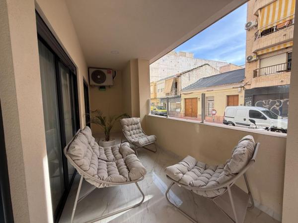 Venta de piso en Piso en Las Piscinas Naturales, Torrevieja, Torrevieja
 photo 4
