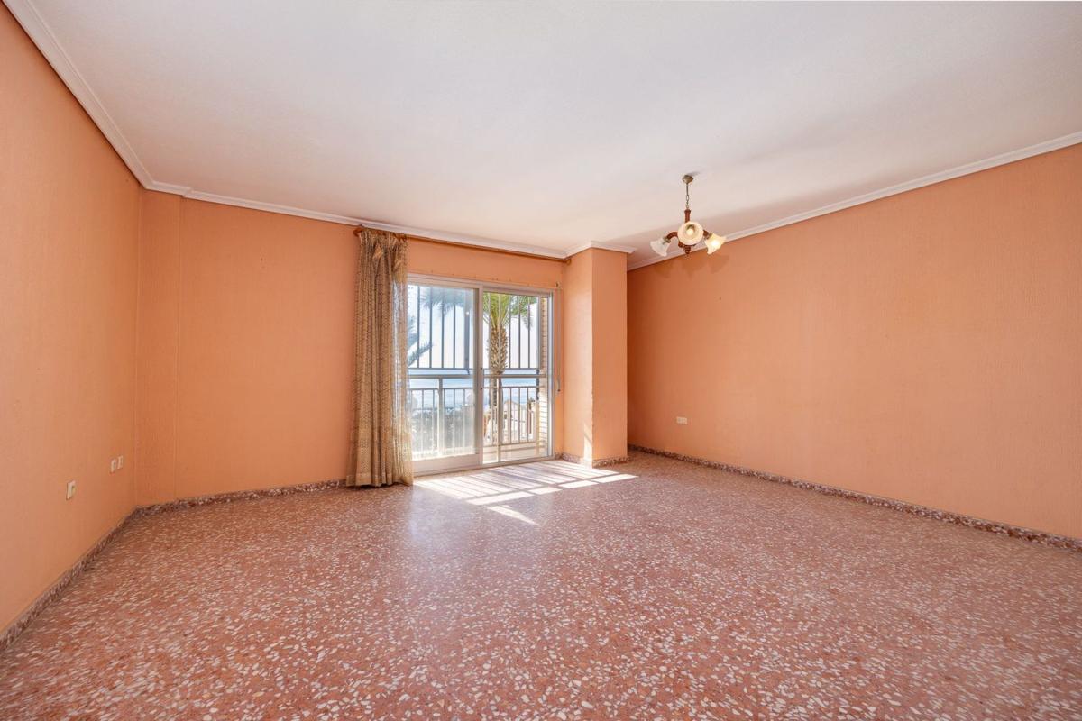 Venta de piso en Piso en Avenida de los Marineros, 2, Playa del Cura, Torrevieja, Torrevieja
photo 5