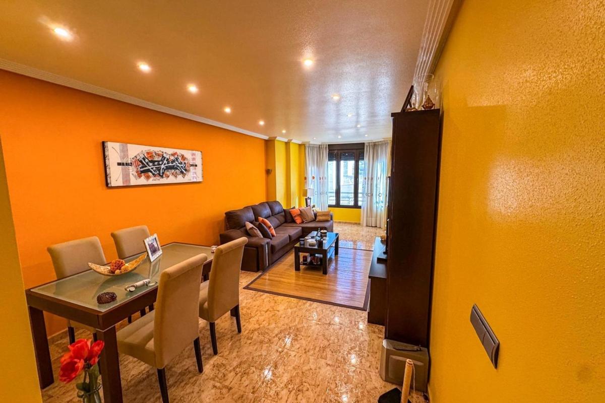Продажа квартиры на Piso en Calle José Martínez Ruiz Azorín, Centro - Muelle Pesquero, Torrevieja, Торревьеха
photo 5
