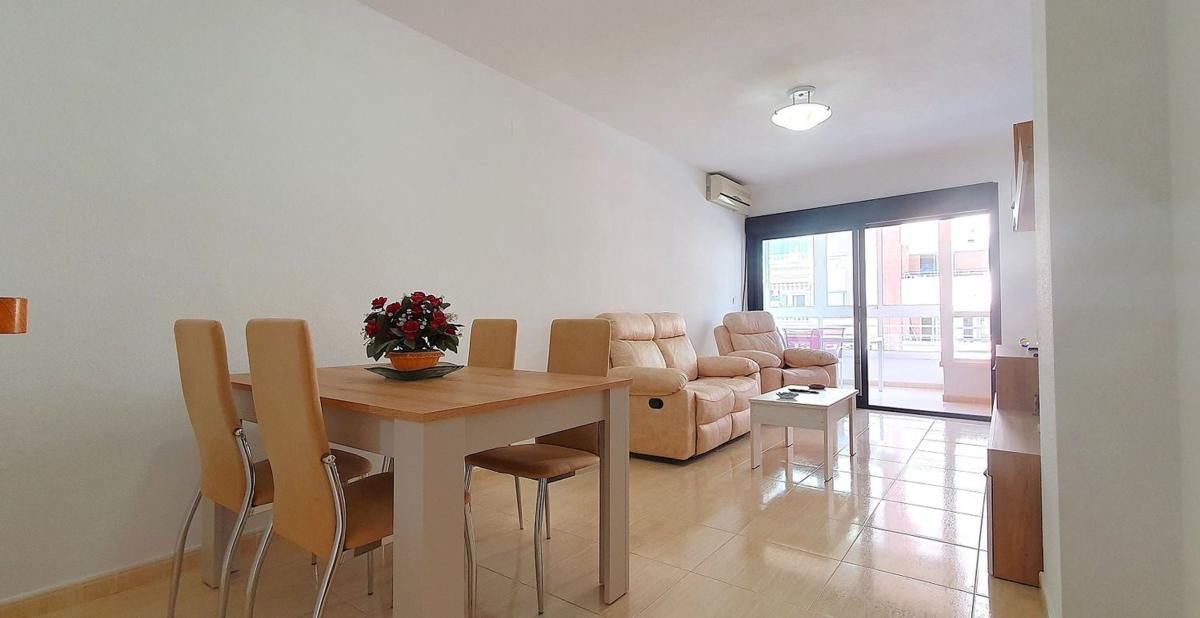 Sprzedaż mieszkania w Piso en Avenida de la Purisima, 24, Playa del Cura, Torrevieja, Torrevieja
 photo 2