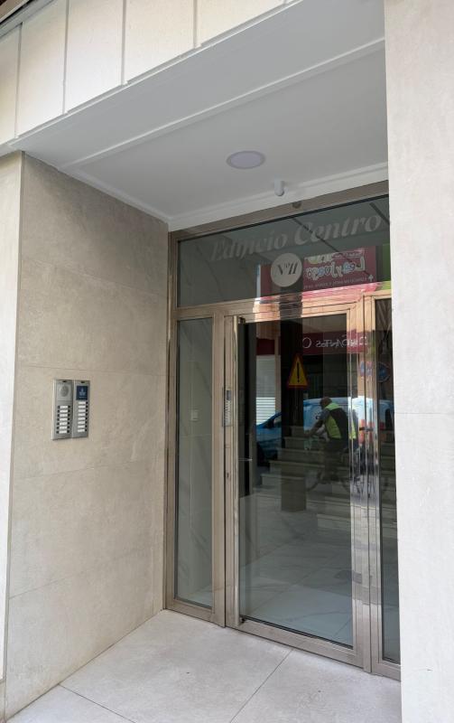 Venta de piso en Piso en Calle José Martínez Ruiz Azorín, 7, Centro - Muelle Pesquero, Torrevieja, Torrevieja
photo 2
